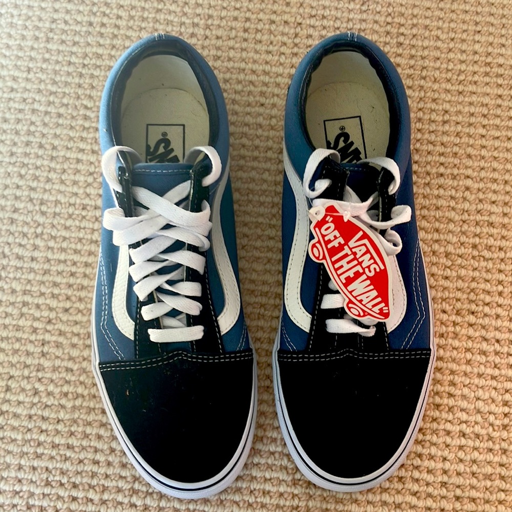blue and white vans. Size 8 men’s or 9.5 women’s. Brand new.
